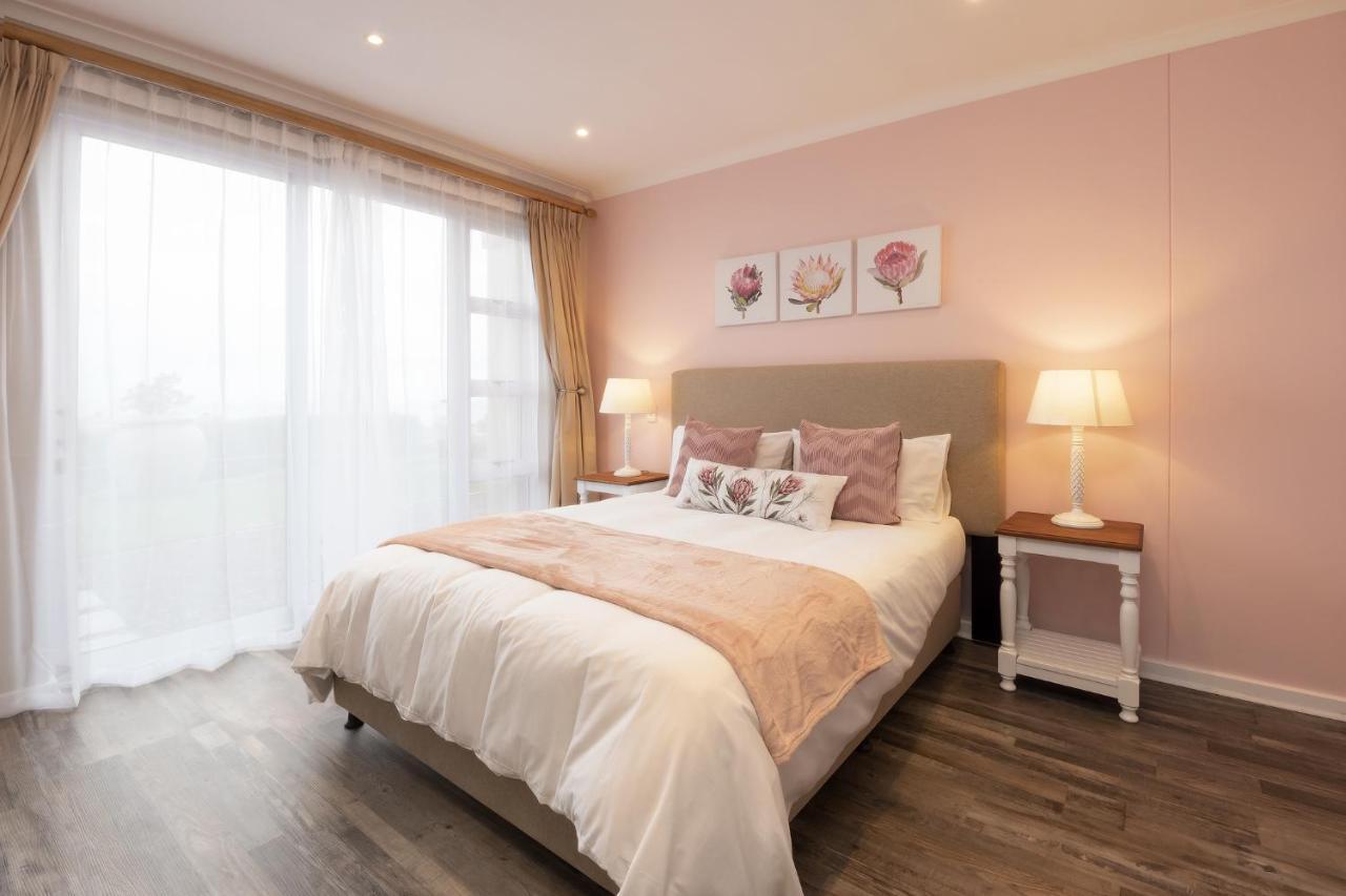 Pinnacle Point 2-Bedroom Self-Catering Apartment موسيلباي المظهر الخارجي الصورة